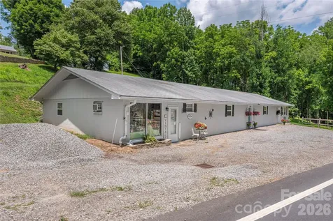 702 Love Joy Road Canton NC 28716