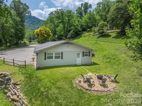 702 Love Joy Road Canton NC 28716