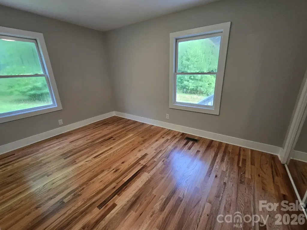 61 Wright Lane Brevard NC 28712