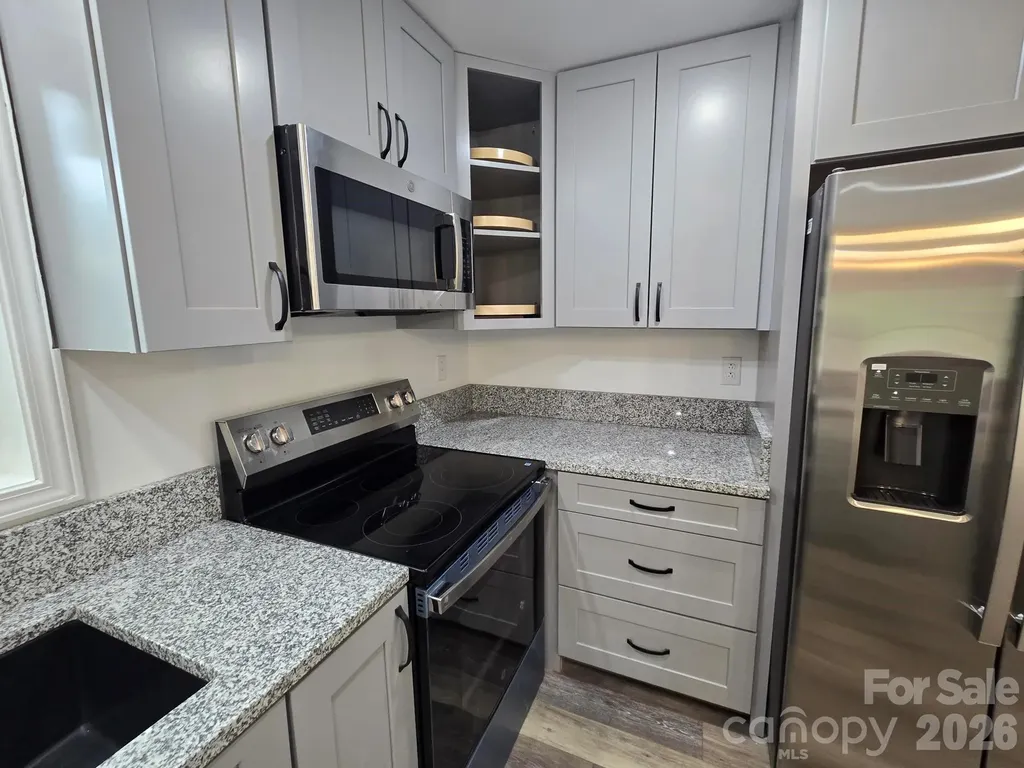 61 Wright Lane Brevard NC 28712