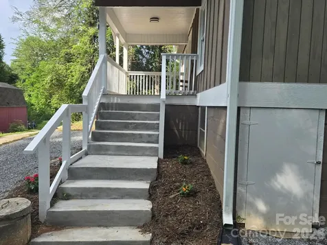 61 Wright Lane Brevard NC 28712