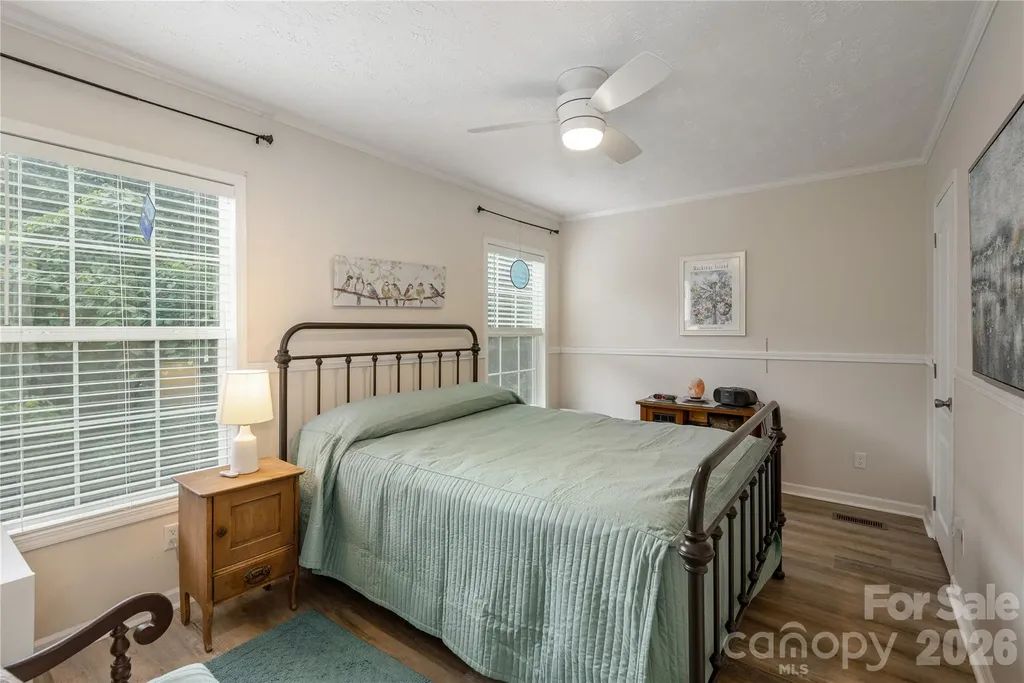 32 Beechwood Lakes Drive Hendersonville NC 28792