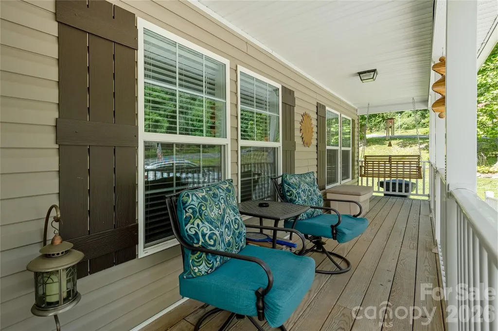32 Beechwood Lakes Drive Hendersonville NC 28792