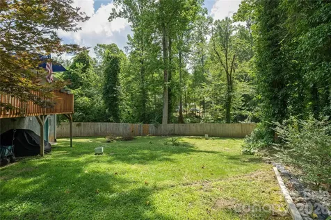 32 Beechwood Lakes Drive Hendersonville NC 28792