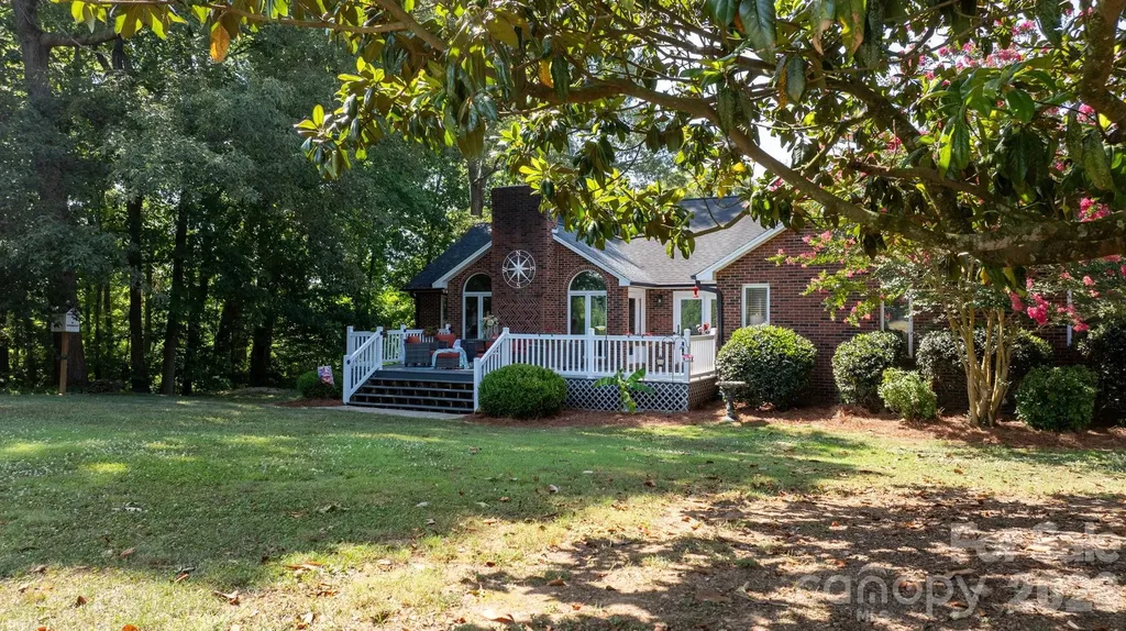 151 Harbourtown Drive Kings Mountain NC 28086