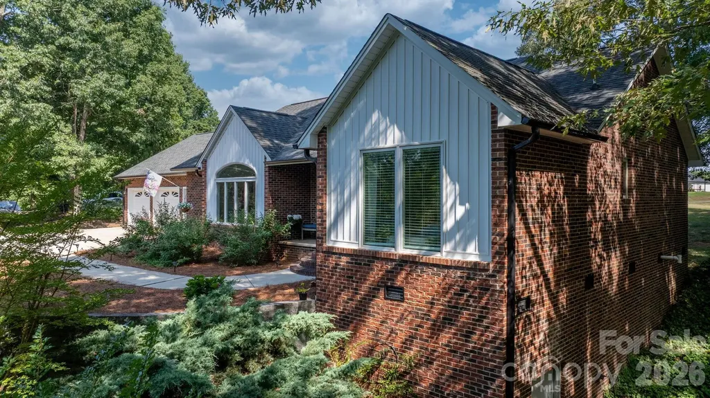 151 Harbourtown Drive Kings Mountain NC 28086