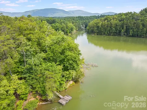 00 Canoe Drive Mill Spring NC 28756
