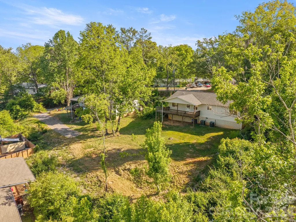 104 Millbrook Road Asheville NC 28806