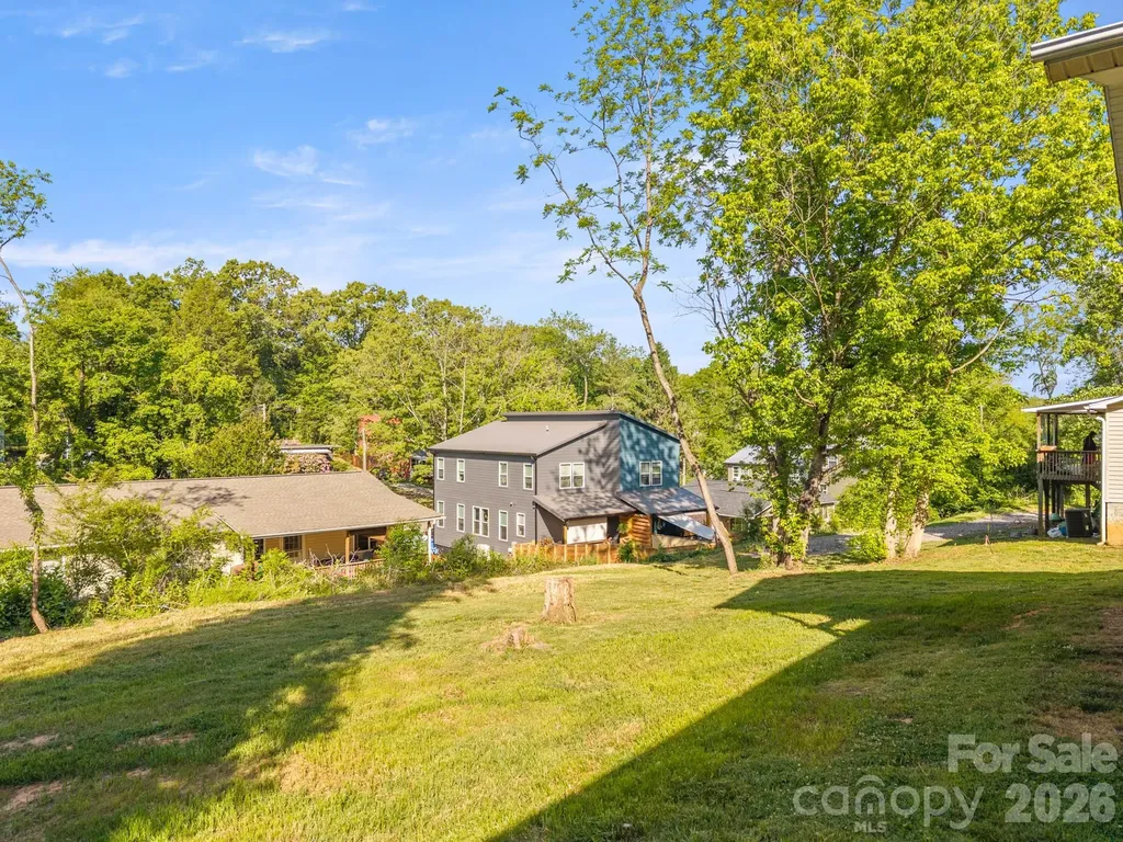 104 Millbrook Road Asheville NC 28806