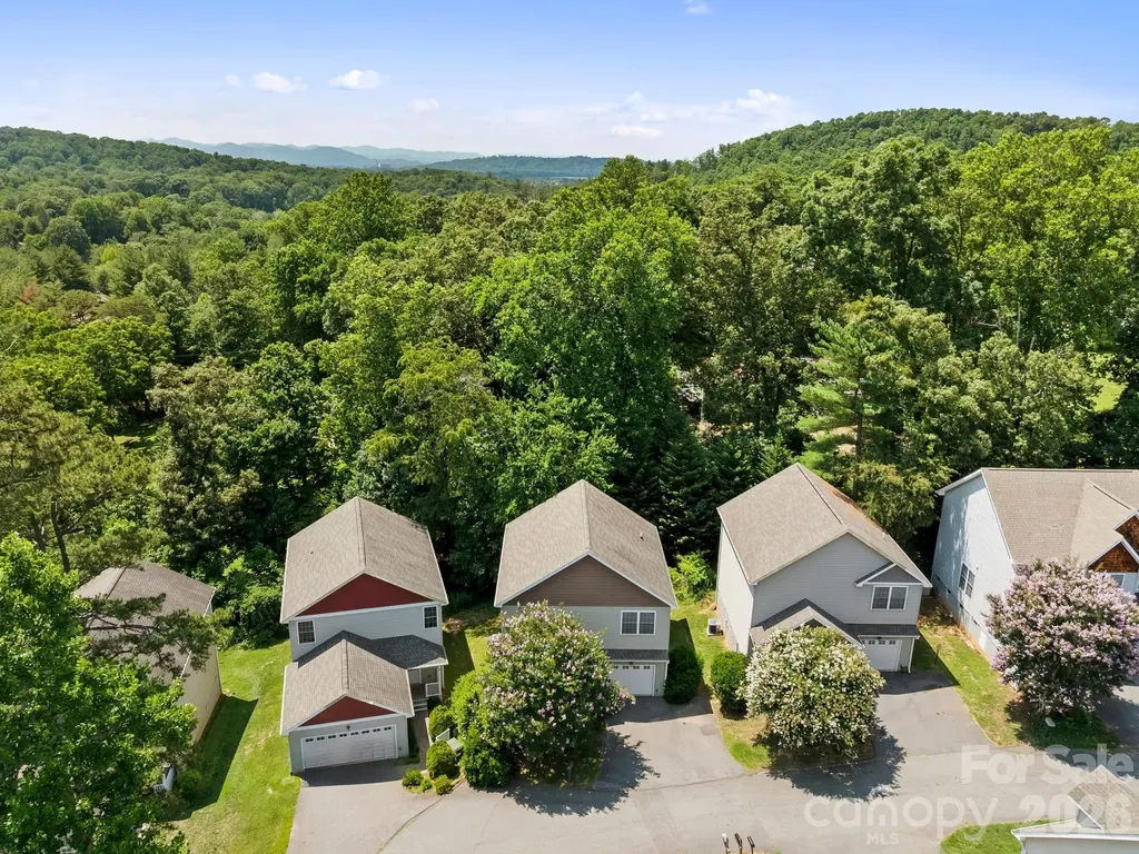 7 Winters Edge Lane Asheville NC 28803