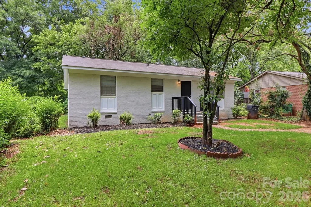 2121 Longleaf Drive Charlotte NC 28210