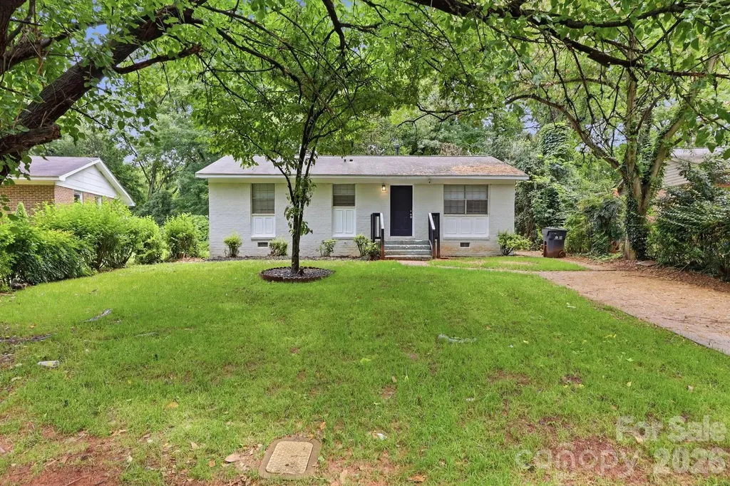 2121 Longleaf Drive Charlotte NC 28210