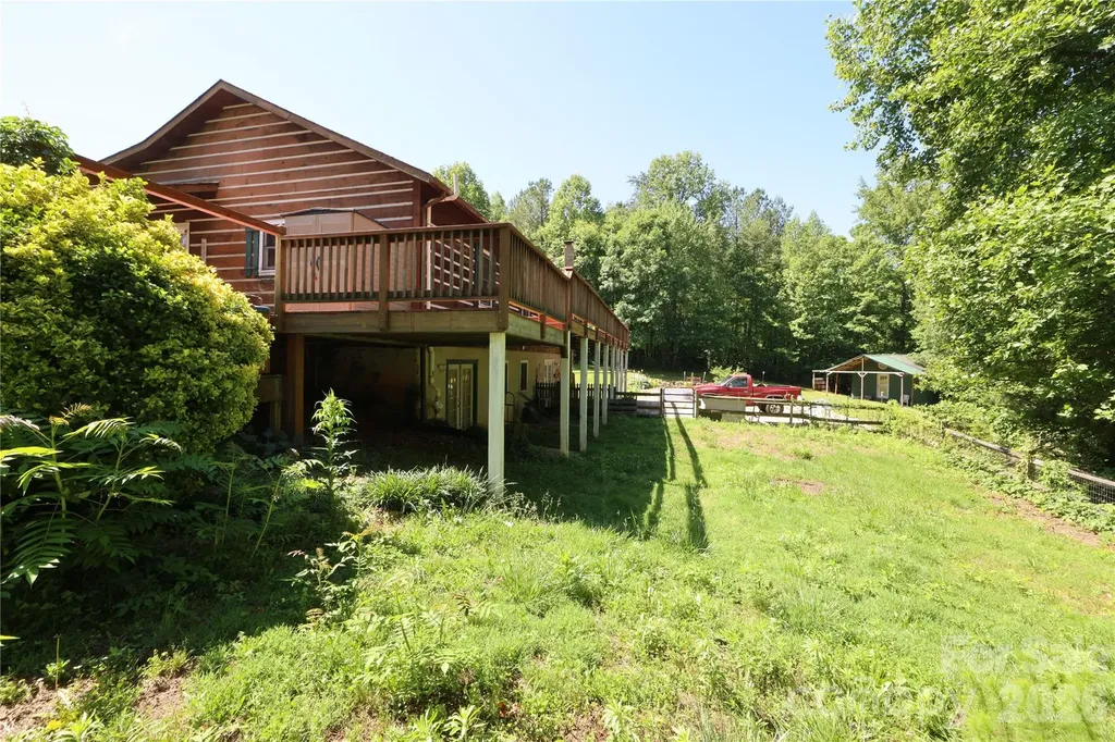 10096 Nc 226 S Nebo NC 28761