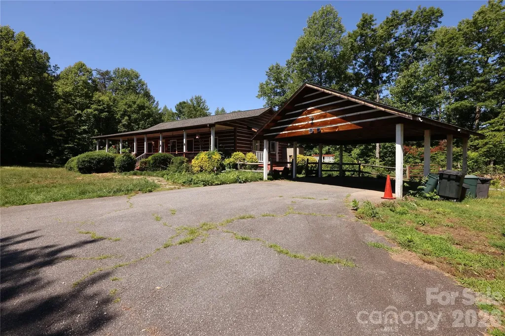 10096 Nc 226 S Nebo NC 28761
