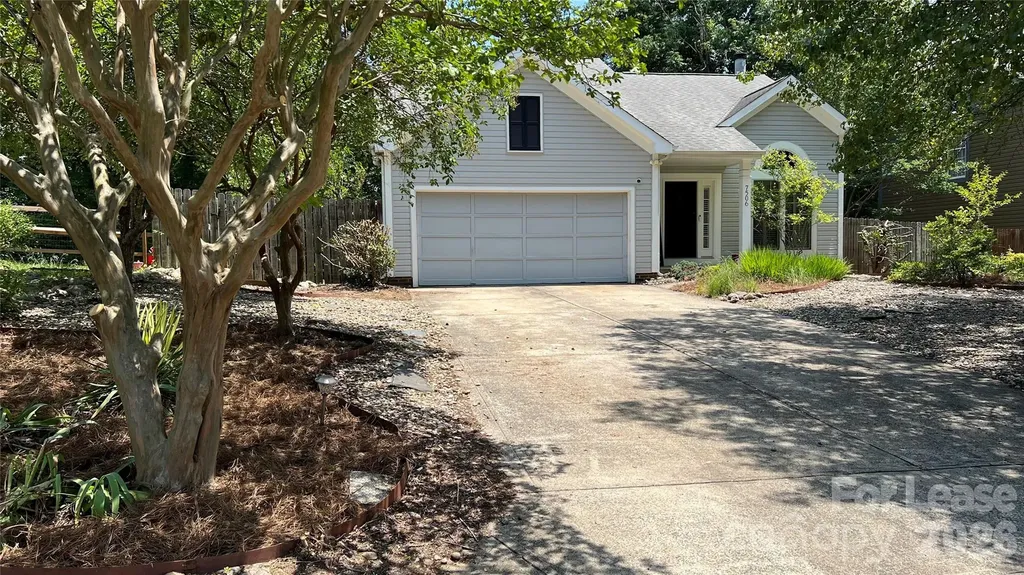 7506 Batavia Lane Charlotte NC 28213