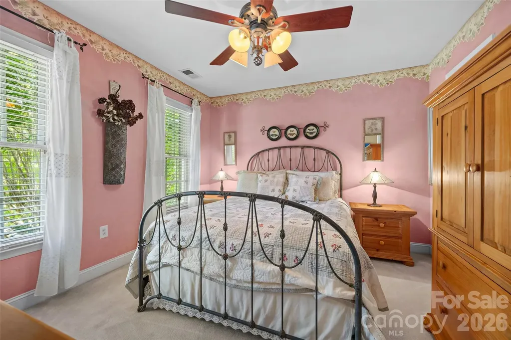 5301 Ravenglass Court Waxhaw NC 28173