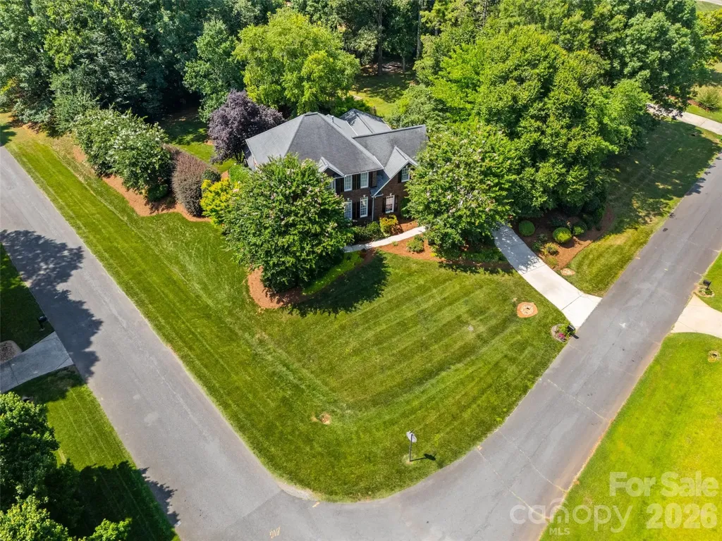 5301 Ravenglass Court Waxhaw NC 28173