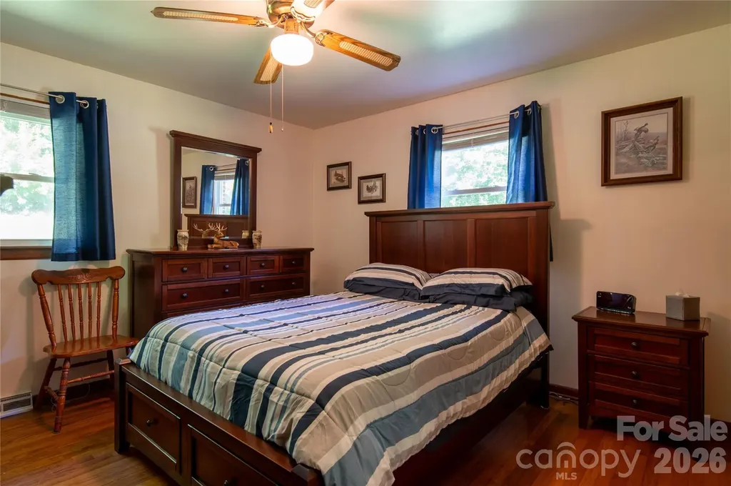 40 Double Island Road Burnsville NC 28714