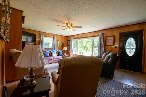 40 Double Island Road Burnsville NC 28714