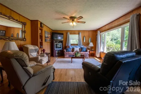 40 Double Island Road Burnsville NC 28714