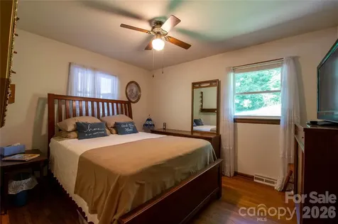 40 Double Island Road Burnsville NC 28714