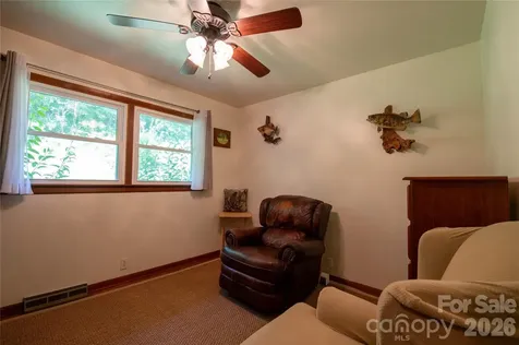 40 Double Island Road Burnsville NC 28714