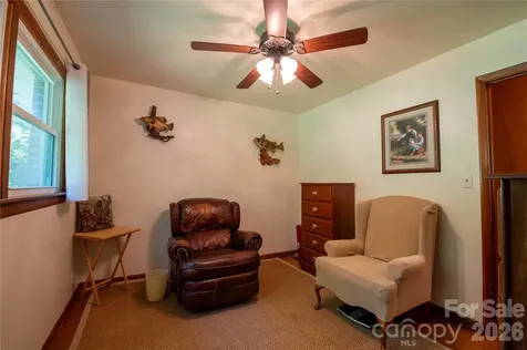 40 Double Island Road Burnsville NC 28714