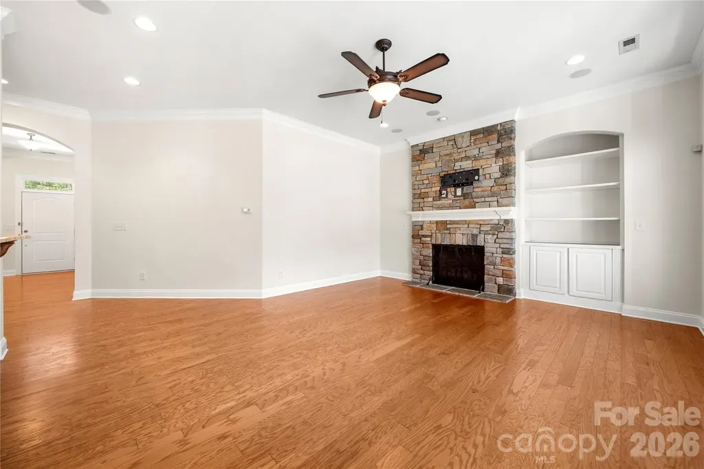 11316 Warfield Avenue Huntersville NC 28078