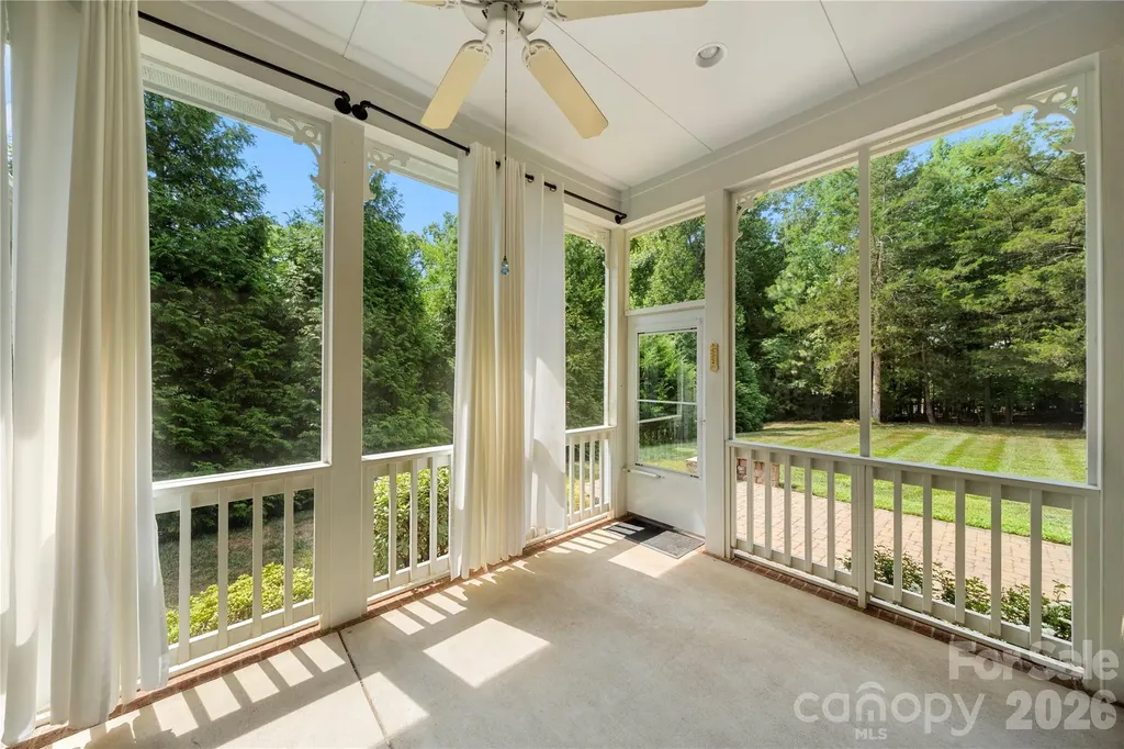 11316 Warfield Avenue Huntersville NC 28078