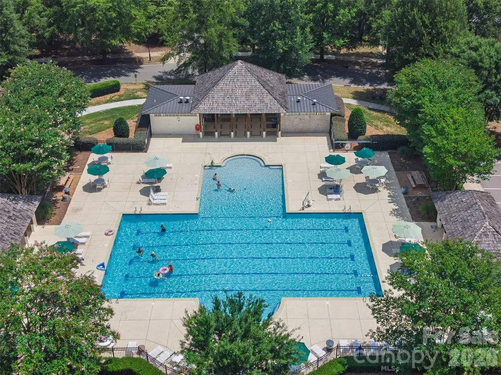 11316 Warfield Avenue Huntersville NC 28078