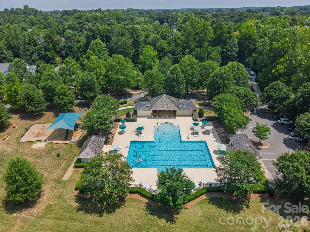 11316 Warfield Avenue Huntersville NC 28078