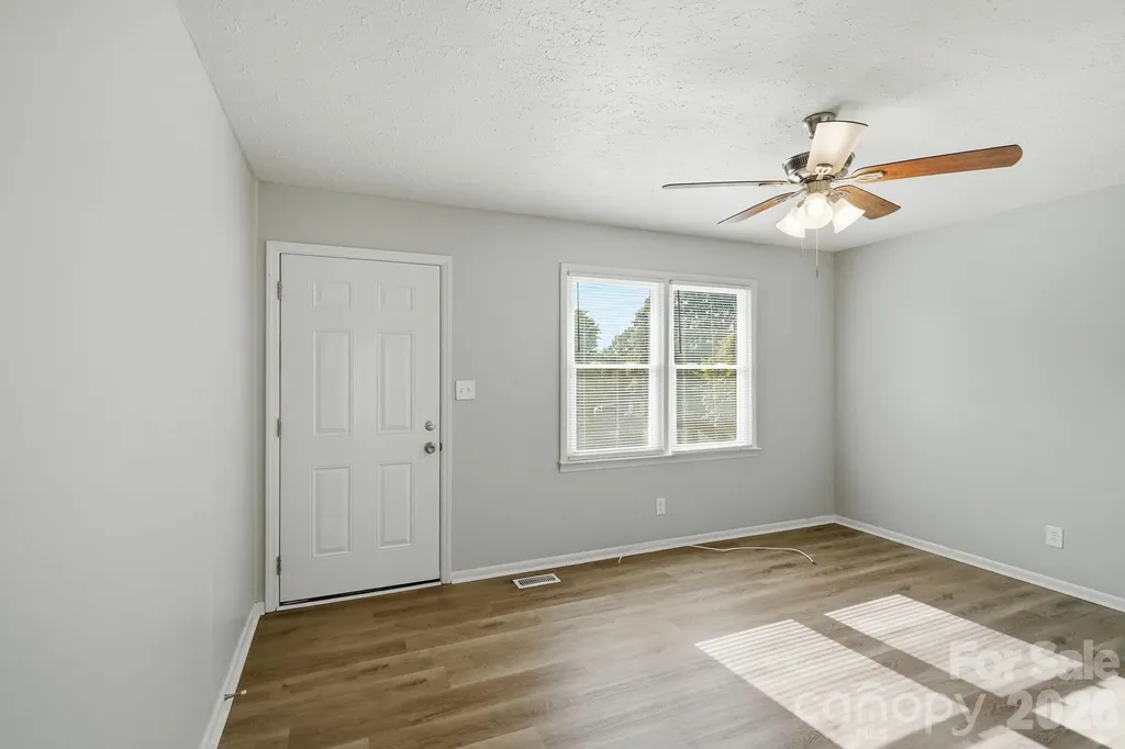 202 Cooke Circle Kings Mountain NC 28086