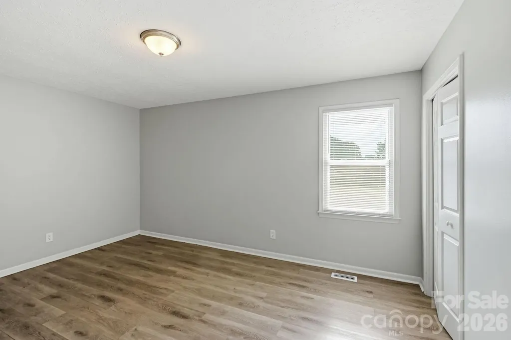 202 Cooke Circle Kings Mountain NC 28086
