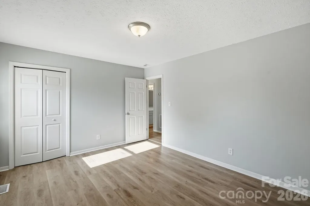 202 Cooke Circle Kings Mountain NC 28086