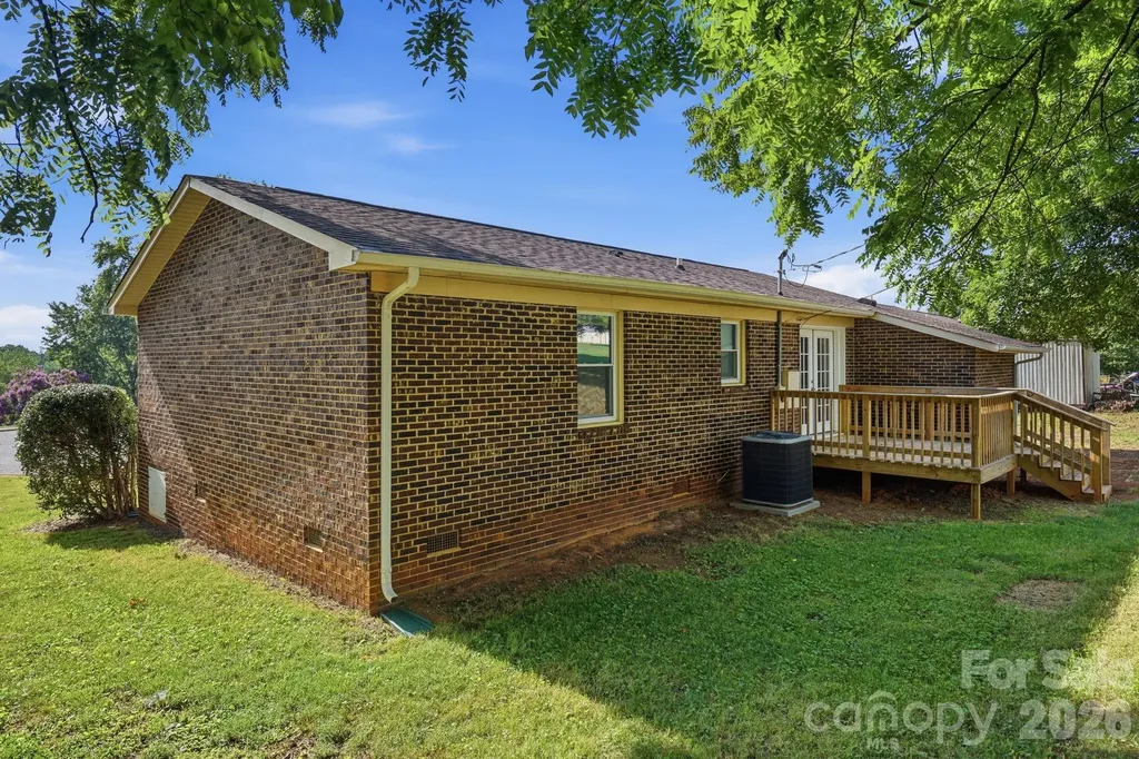 202 Cooke Circle Kings Mountain NC 28086
