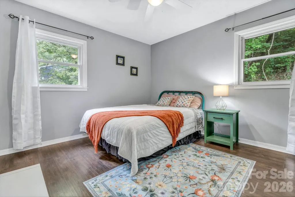 144 Pinehaven Drive Clyde NC 28721