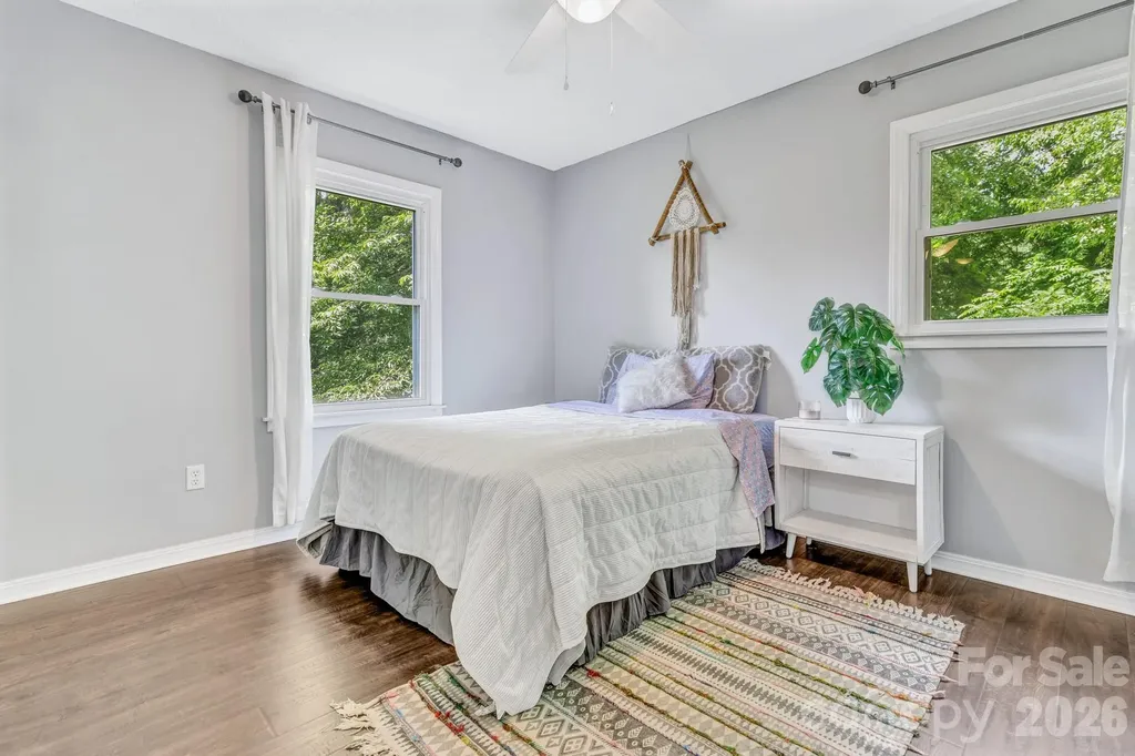 144 Pinehaven Drive Clyde NC 28721