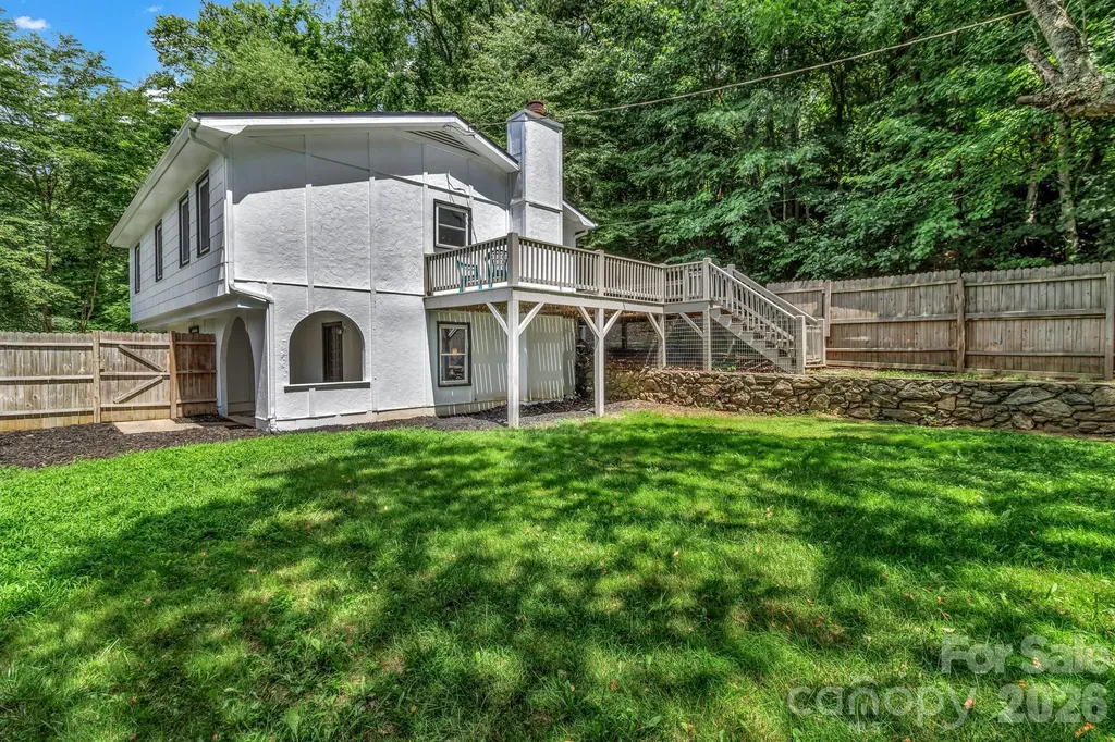 144 Pinehaven Drive Clyde NC 28721
