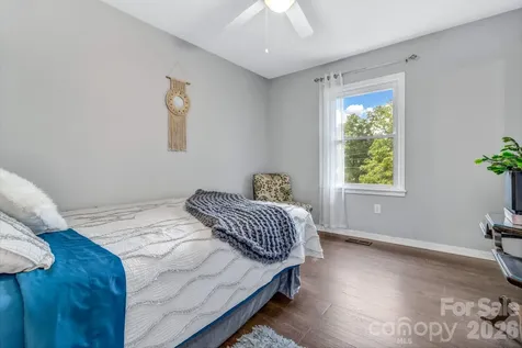 144 Pinehaven Drive Clyde NC 28721