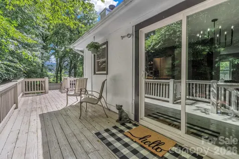 144 Pinehaven Drive Clyde NC 28721
