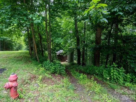 236 Nottingham Drive Mill Spring NC 28756