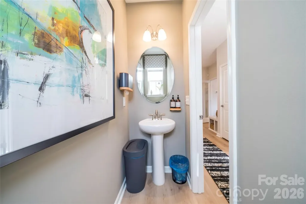 6041 Longar Lane Charlotte NC 28269