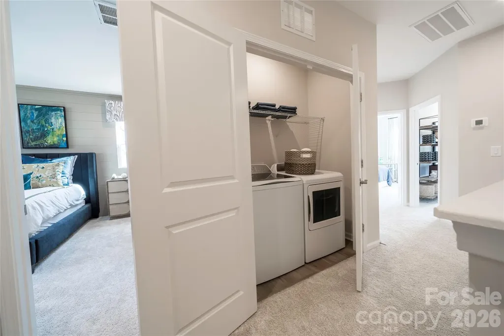 6041 Longar Lane Charlotte NC 28269
