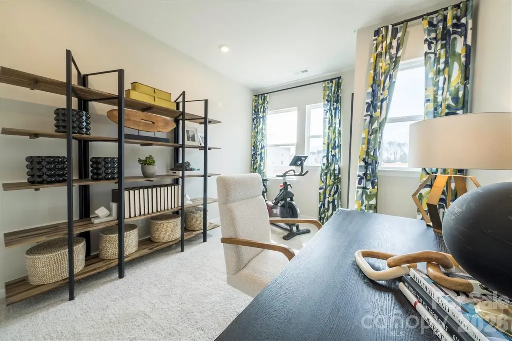 6041 Longar Lane Charlotte NC 28269