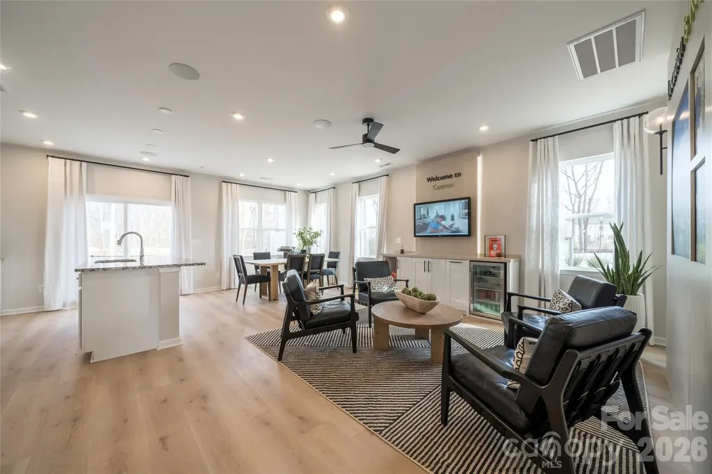 6041 Longar Lane Charlotte NC 28269
