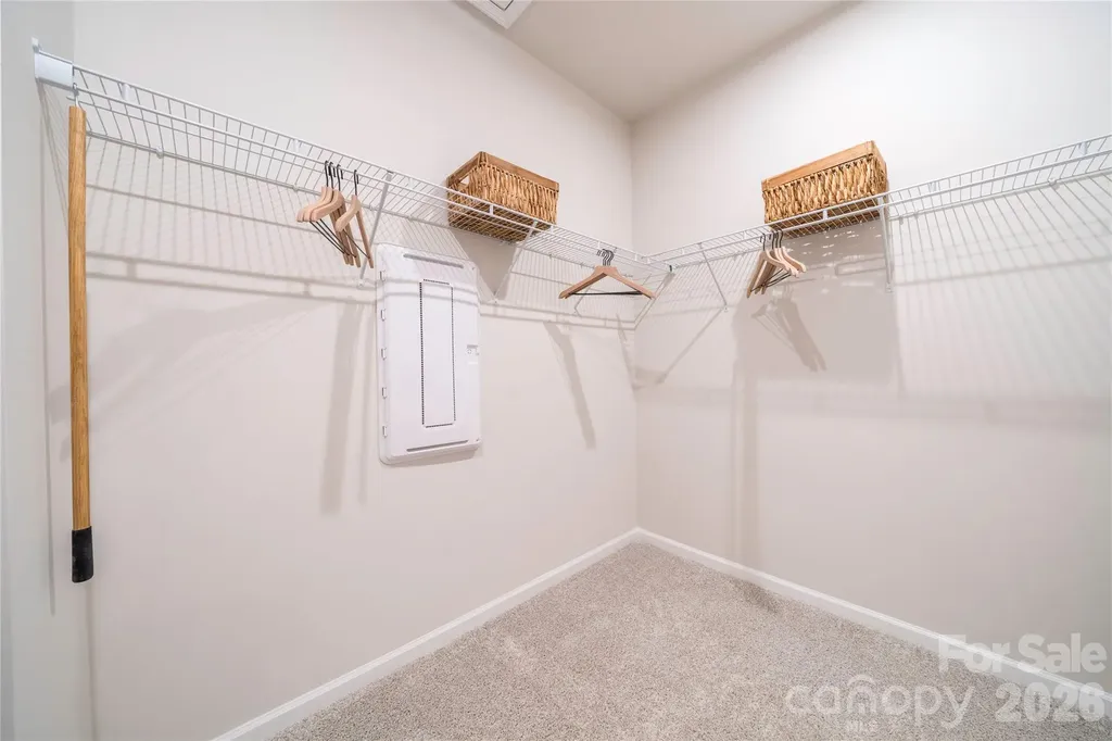 6041 Longar Lane Charlotte NC 28269
