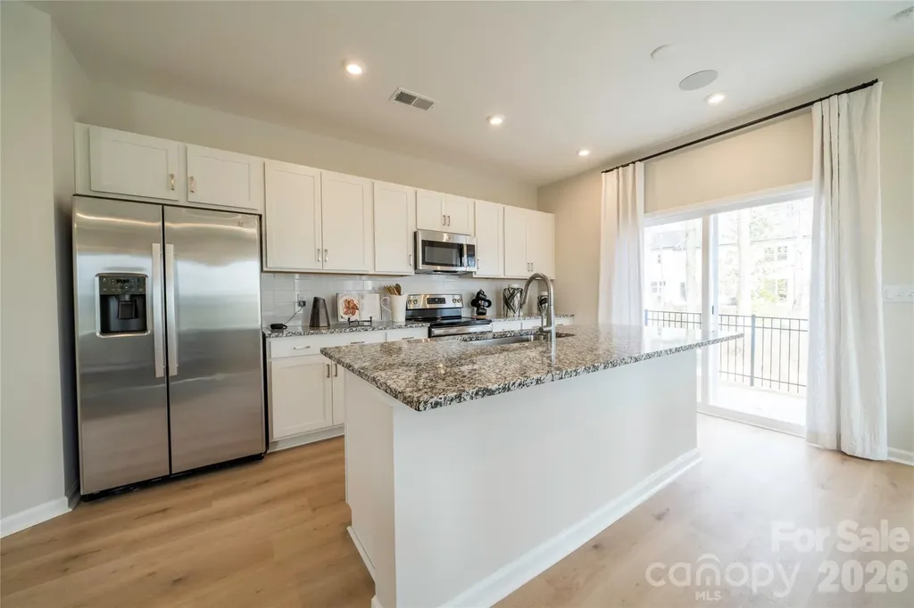 6041 Longar Lane Charlotte NC 28269