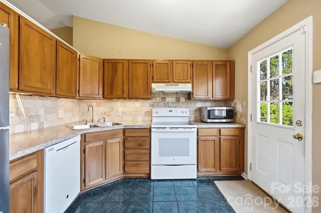 2101 Palm Lane Belmont NC 28012