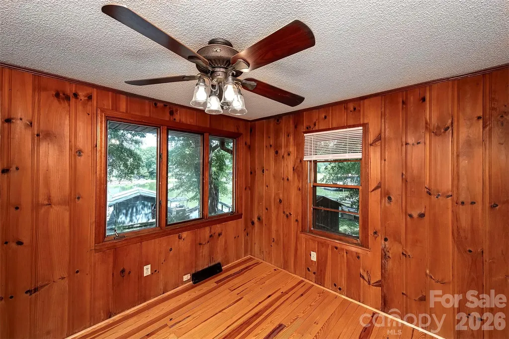 15722 Rhinehill Road Charlotte NC 28278