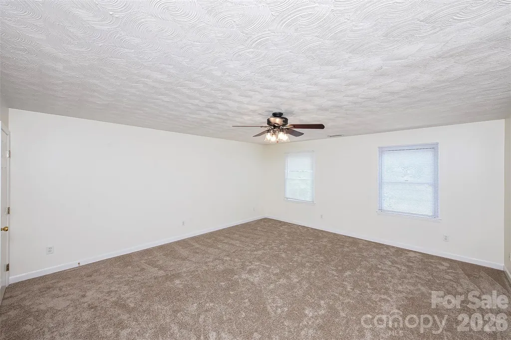 15722 Rhinehill Road Charlotte NC 28278